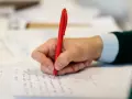 Czy po studiach podyplomowych pisze się pracę? Oto co musisz wiedzieć
