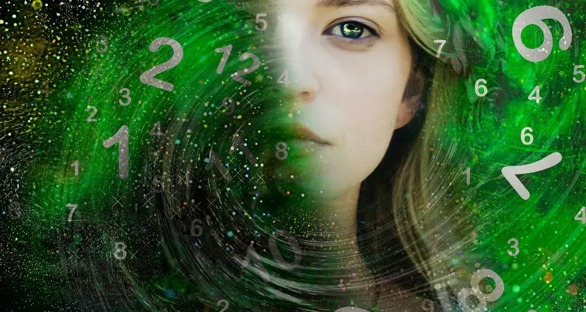 Twarz kobiety wpleciona w wir liczb, gdzie numerologiczna 5 symbolizuje wolność i przygodę.