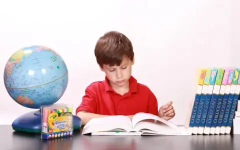 Jak napisać dostosowanie wymagań edukacyjnych, aby wspierać uczniów?