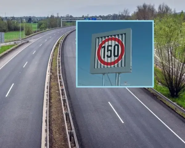 Autostrada z tablicą informującą o ograniczeniu prędkości do 150 km/h. To wzór na czas, który pozwala na szybkie przemieszczanie się.