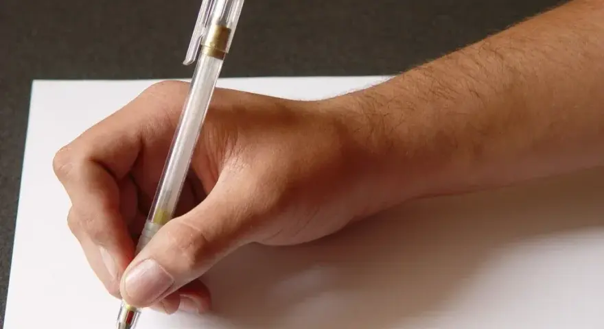 Jak napisać referat z biologii, unikając typowych błędów i pułapek